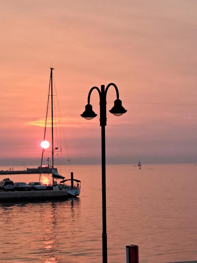 Boat & Breakfast Ξενοδοχείο Ουμάγκ Εξωτερικό φωτογραφία